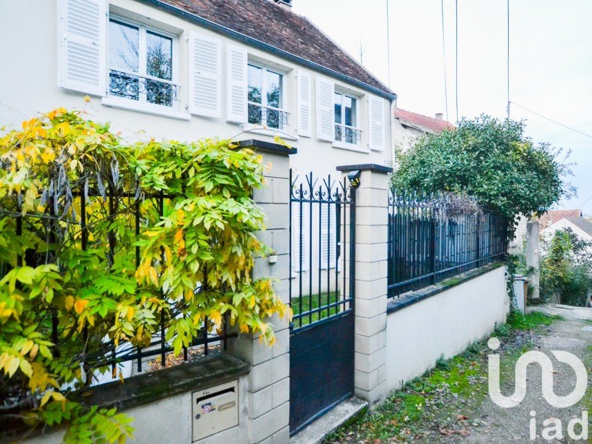 Maison traditionnelle 5 pièces de 110 m² à Villennes-sur-Seine (78670)