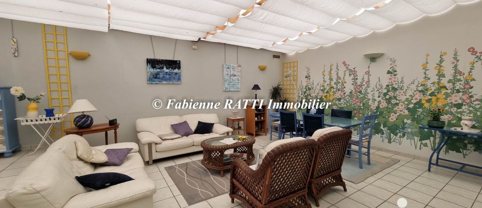 Maison traditionnelle 8 pièces de 190 m² à Houilles (78800)