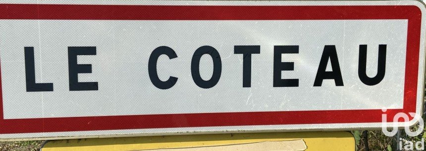 Brasserie-type bar of 190 m² in Le Coteau (42120)