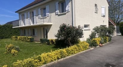 Maison 7 pièces de 188 m² à Beaulon (03230)