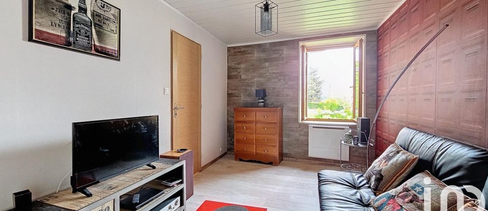 Maison 4 pièces de 85 m² à Vinzieux (07340)
