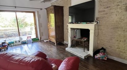 House 5 rooms of 104 m² in Champagné-les-Marais (85450)