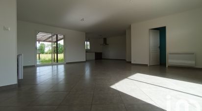 Pavilion 5 rooms of 114 m² in Coulon (79510)