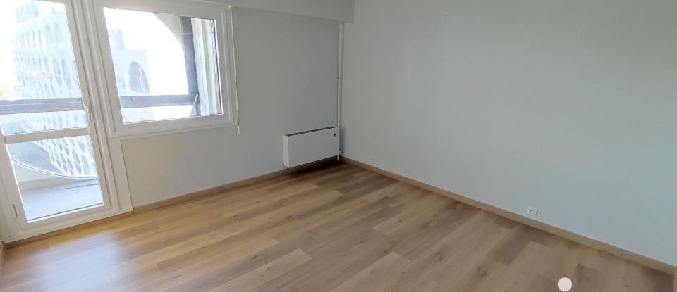 Apartment 4 rooms of 92 m² in Rennes (35000)