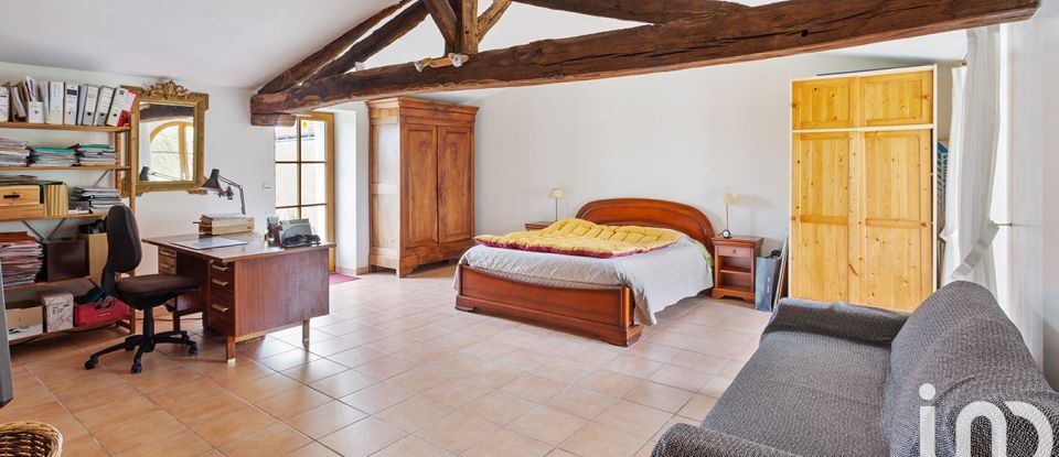 Longere 13 rooms of 200 m² in La Haie-Fouassière (44690)