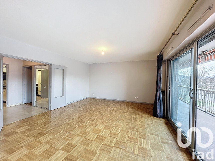 Appartement 4 pièces de 120 m² à Lyon (69004)