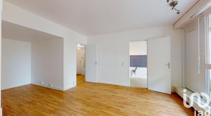Apartment 2 rooms of 49 m² in Villeurbanne (69100)