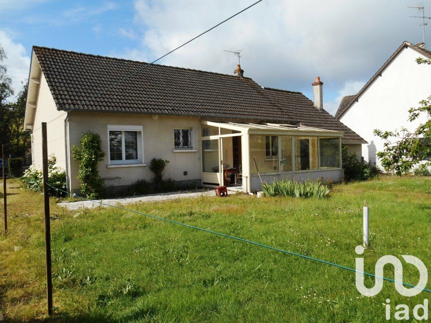 House 4 rooms of 77 m² in Nouan-le-Fuzelier (41600)