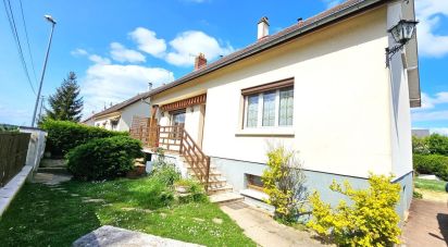 House 6 rooms of 146 m² in Chartres (28000)