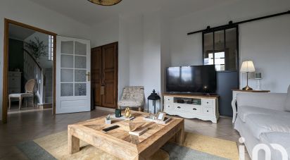 Maison traditionnelle 7 pièces de 130 m² à Aulnoye-Aymeries (59620)