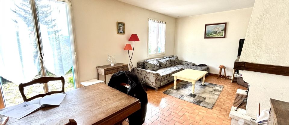 Maison 6 pièces de 137 m² à Vals-les-Bains (07600)