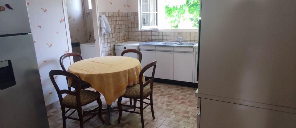 Traditional house 4 rooms of 106 m² in Provins (77160)