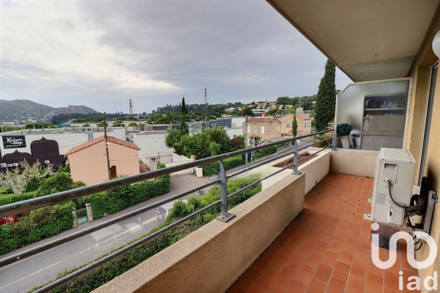Appartement 2 pièces de 33 m² à Marseille (13011)