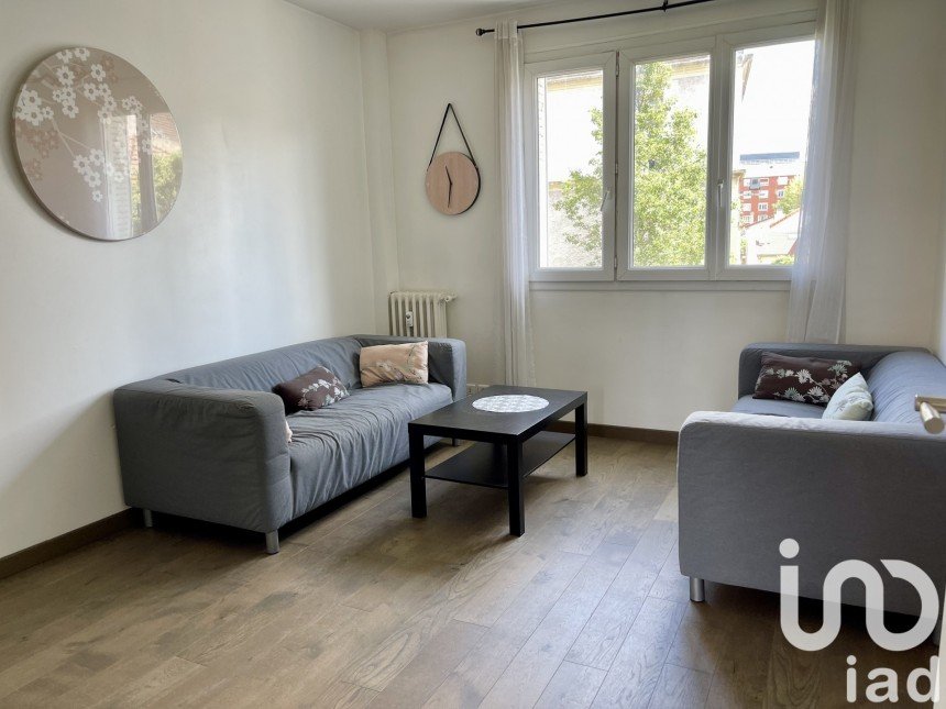 Appartement 3 pièces de 49 m² à La Garenne-Colombes (92250)