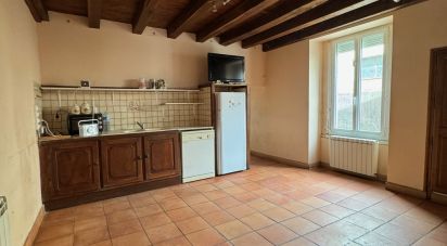 Town house 7 rooms of 226 m² in Lussac (33570)