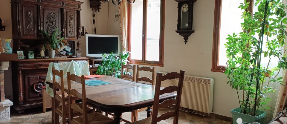 Village house 5 rooms of 124 m² in Guerville (78930)
