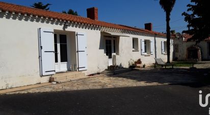 House 4 rooms of 126 m² in Longeville-sur-Mer (85560)