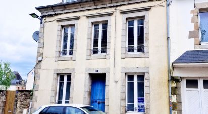 Maison 5 pièces de 125 m² à Carhaix-Plouguer (29270)