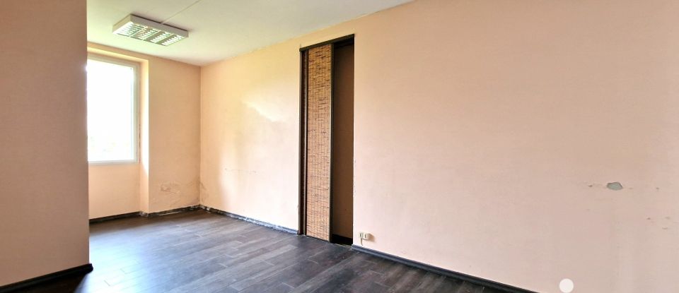 House 5 rooms of 125 m² in Carhaix-Plouguer (29270)