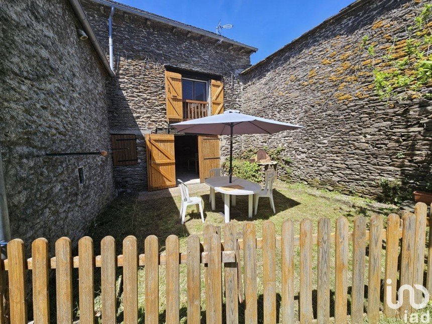 House 5 rooms of 86 m² in Villefranche-de-Panat (12430)