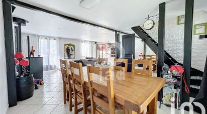 Maison traditionnelle 7 pièces de 146 m² à Pontault-Combault (77340)