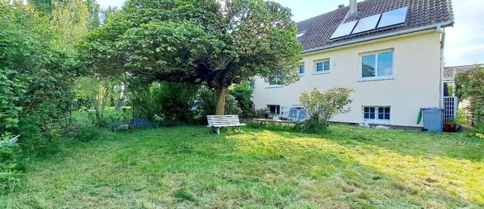 House 6 rooms of 128 m² in Saint-Mard (77230)