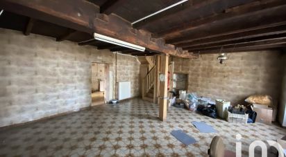 House 4 rooms of 115 m² in Nonac (16190)