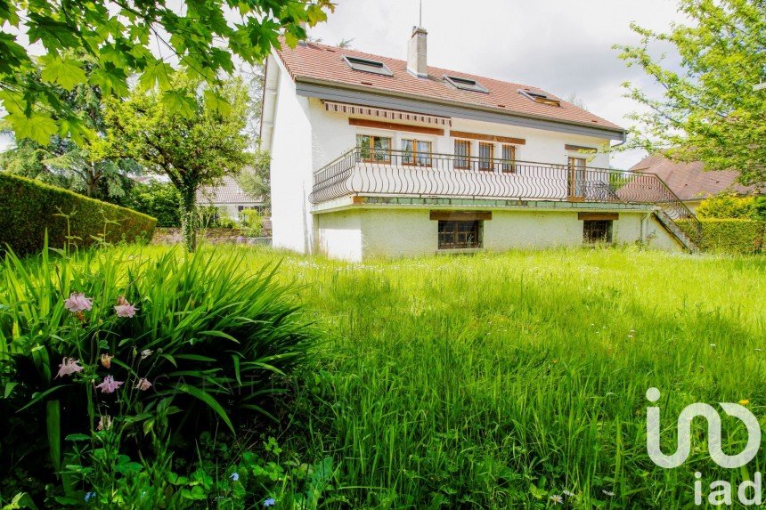Maison traditionnelle 6 pièces de 110 m² à Auffargis (78610)