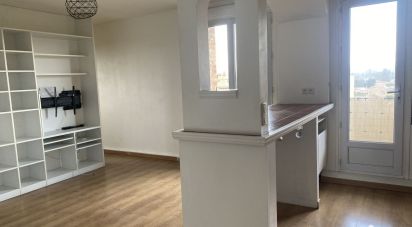 Apartment 3 rooms of 53 m² in Sorgues (84700)