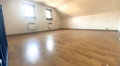 Town house 3 rooms of 62 m² in Rœulx (59172)