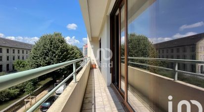 Apartment 2 rooms of 63 m² in Chambéry (73000)