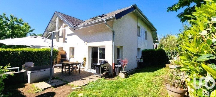 Apartment 4 rooms of 80 m² in Méry (73420)