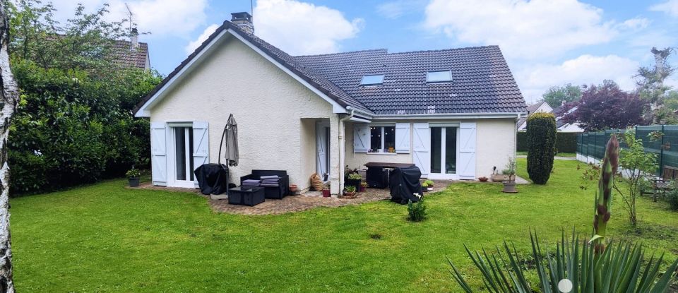 House 8 rooms of 176 m² in Bouffémont (95570)
