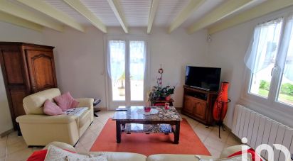 Traditional house 5 rooms of 98 m² in Fouras (17450)