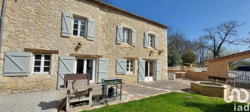 Country house 9 rooms of 260 m² in Beaumont (32100)