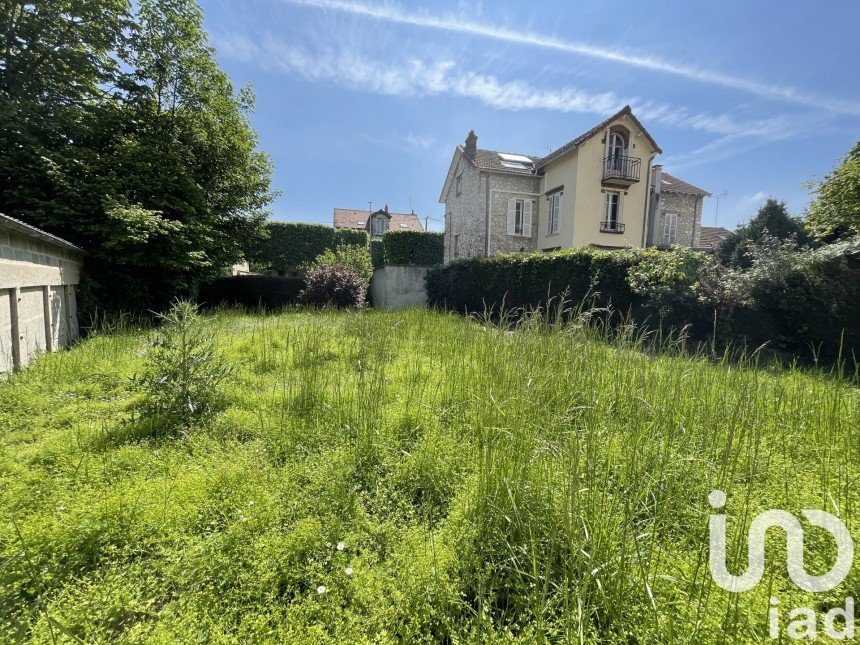 Terrain de 400 m² à Montereau-Fault-Yonne (77130)