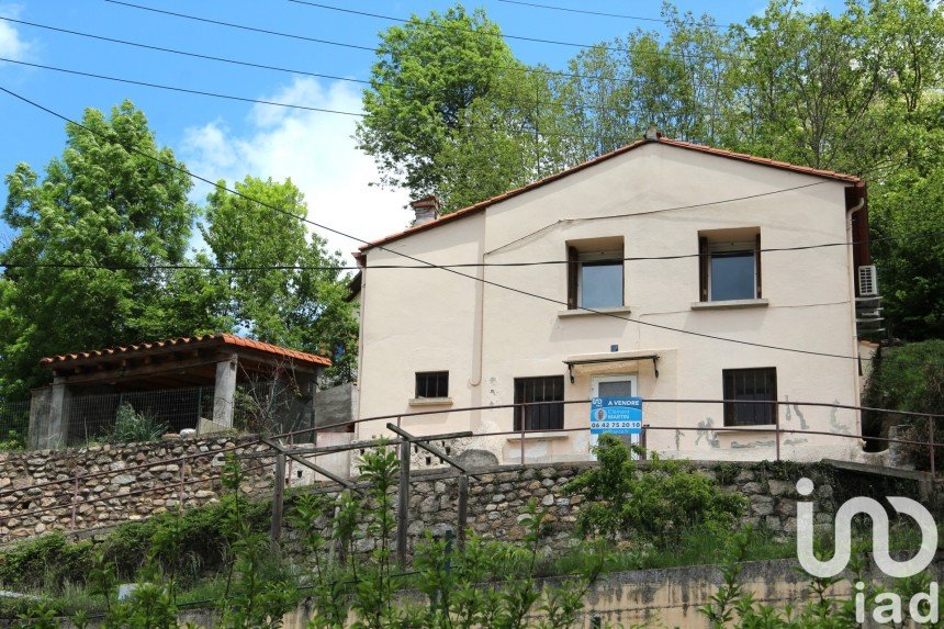 Maison traditionnelle 4 pièces de 67 m² à Coustouges (66260)