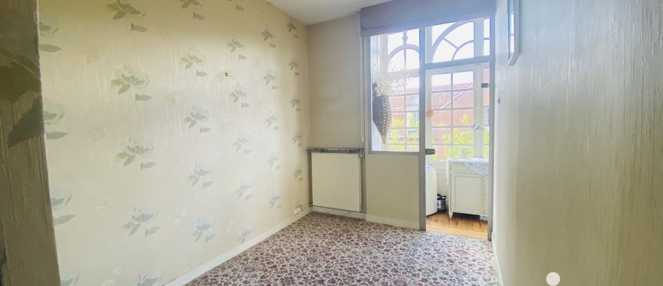 Appartement 4 pièces de 115 m² à Mons-en-Barœul (59370)