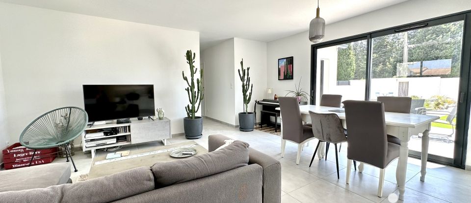 Maison 5 pièces de 93 m² à Sorgues (84700)