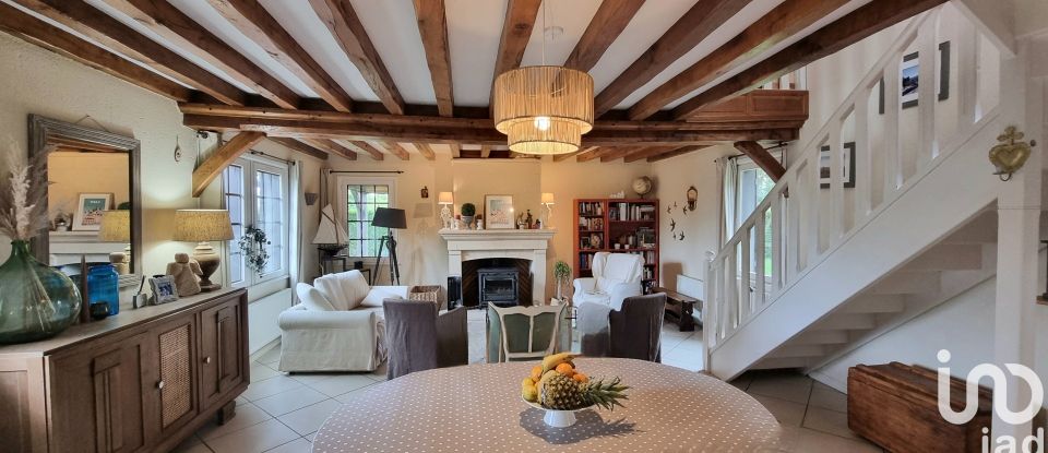 Traditional house 6 rooms of 116 m² in Sainte-Honorine-du-Fay (14210)