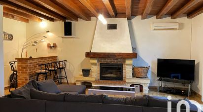 Country house 5 rooms of 117 m² in Agris (16110)