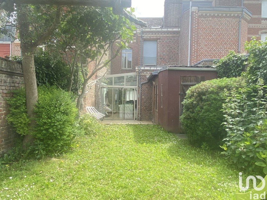 House 6 rooms of 165 m² in Amiens (80000)