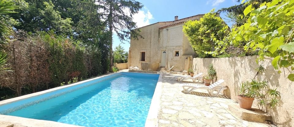Traditional house 9 rooms of 250 m² in Vence (06140)