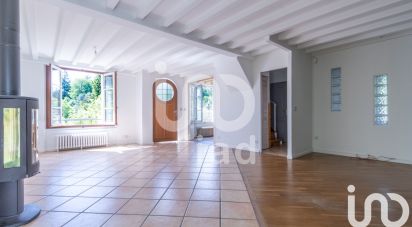 House 6 rooms of 160 m² in Écully (69130)