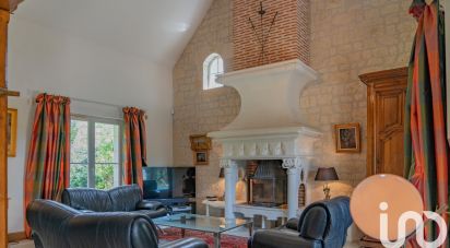 House 6 rooms of 235 m² in Le Louroux (37240)