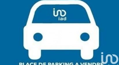 Parking of 10 m² in Chartres (28000)