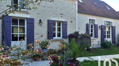 Maison de village 7 pièces de 207 m² à Auxy (45340)