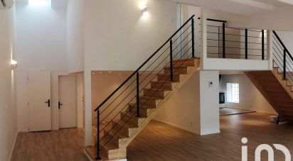 Appartement 5 pièces de 146 m² à Solliès-Pont (83210)