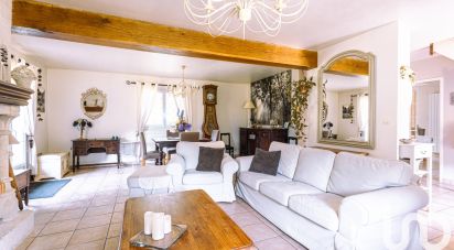 Maison traditionnelle 7 pièces de 171 m² à Fresne-le-Plan (76520)