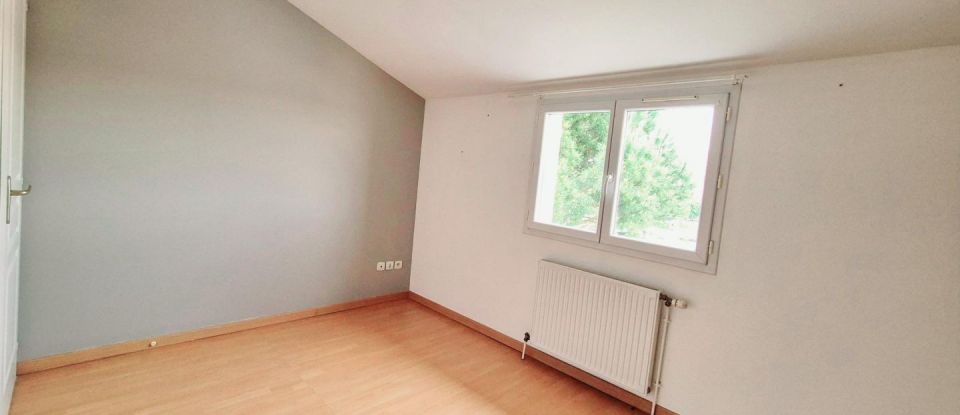 House 4 rooms of 82 m² in Veauche (42340)